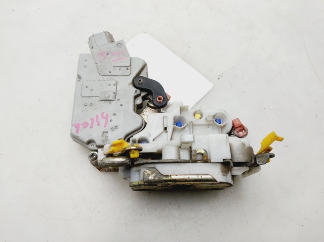 Zamek drzwi przednich lewych 805032F010 NISSAN