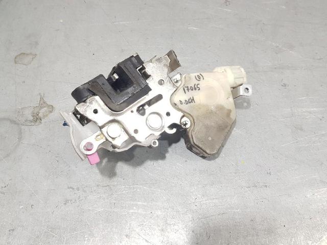 Silniczek zamka drzwi przednich prawych 80552AA20A NISSAN