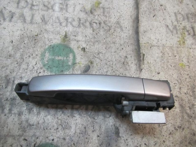 Klamka do drzwi Nissan Pathfinder