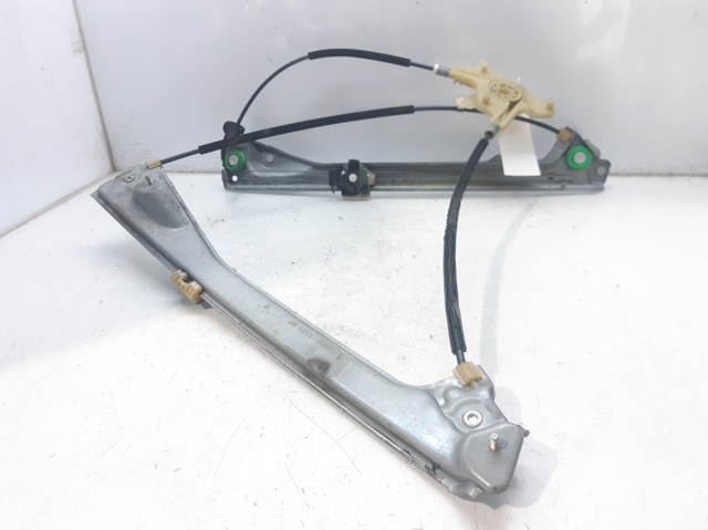 Mechanizm podnoszenia szyby drzwi przednich prawych 807000002R RENAULT