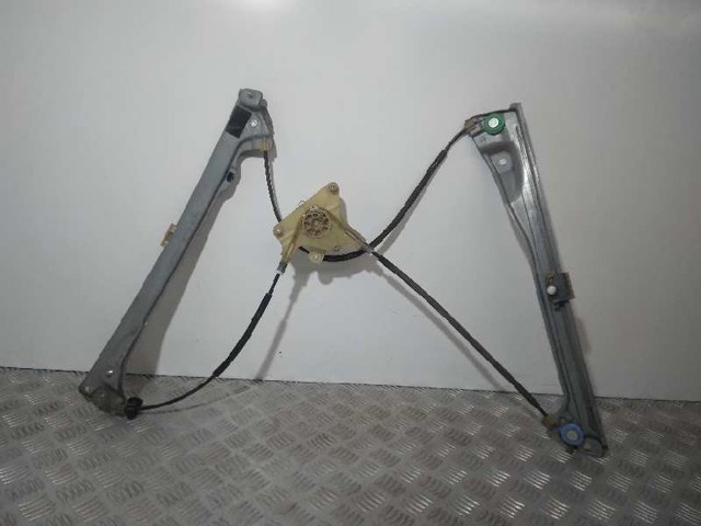 Mechanizm podnoszenia szyby drzwi przednich prawych 807000002R RENAULT