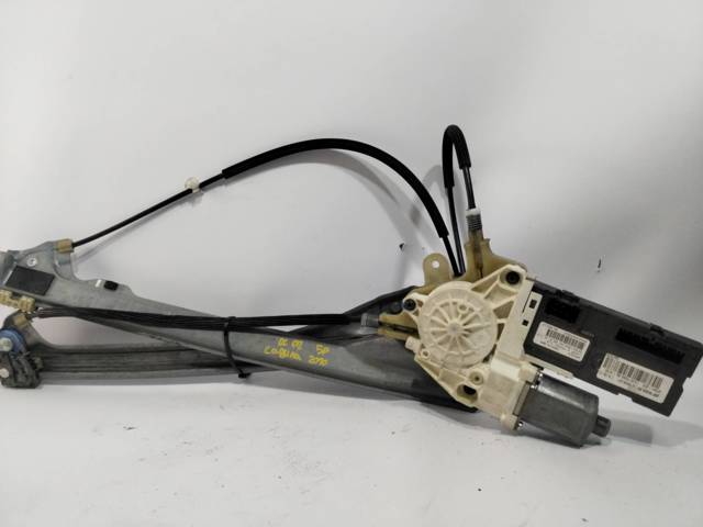 Mechanizm podnoszenia szyby drzwi przednich prawych 807000002R RENAULT