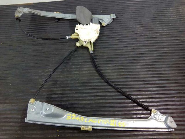 Mechanizm podnoszenia szyby drzwi przednich prawych 807000002R RENAULT