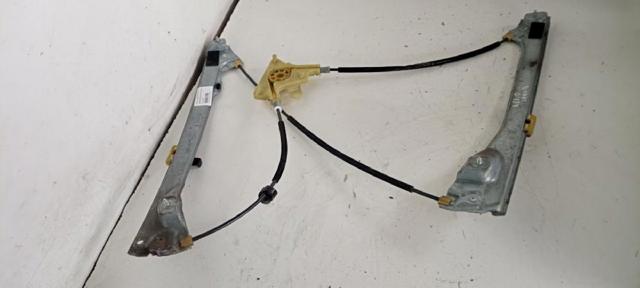Mechanizm podnoszenia szyby drzwi przednich prawych 807000002R RENAULT