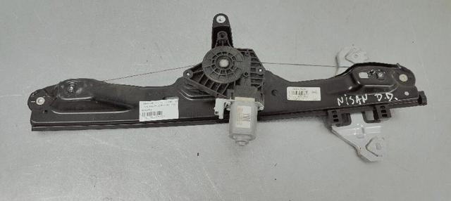Mechanizm podnoszenia szyby drzwi przednich prawych 807004EA0D NISSAN