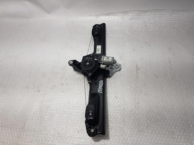 Mechanizm podnoszenia szyby drzwi przednich prawych 807004EA0D NISSAN