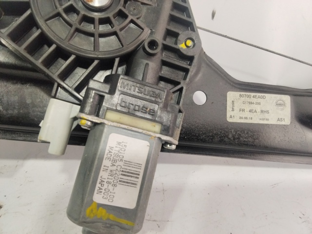 Mechanizm podnoszenia szyby drzwi przednich prawych 807004EA0D NISSAN