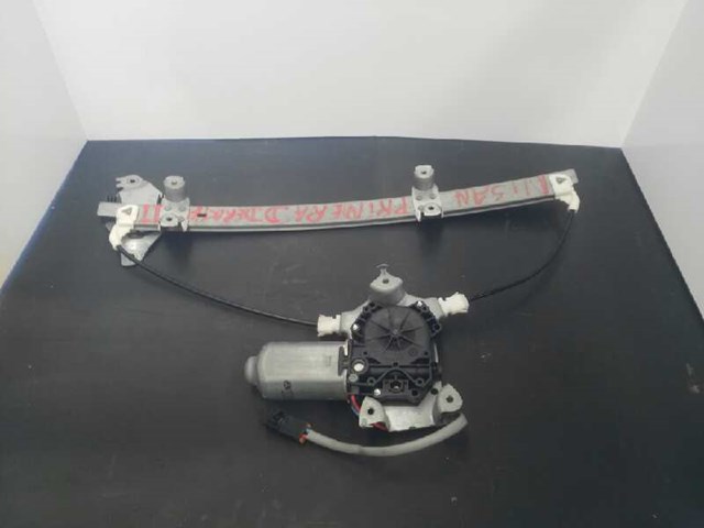 Mechanizm podnoszenia szyby drzwi przednich prawych 807009F500 NISSAN
