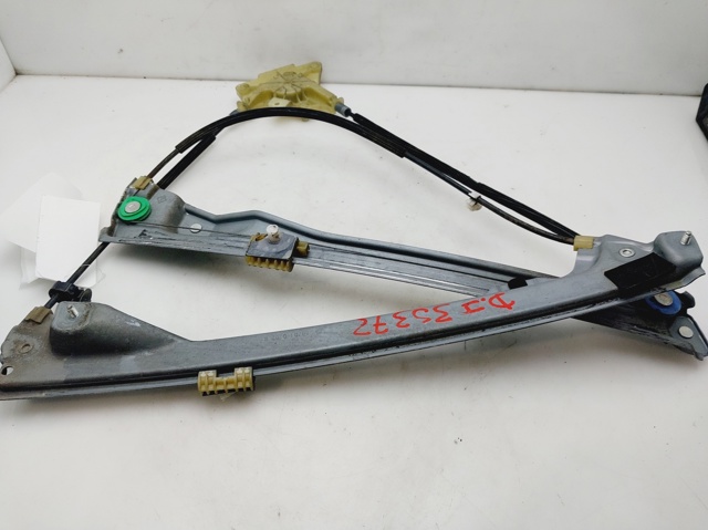 Mechanizm podnoszenia szyby drzwi przednich lewych 807010002R RENAULT