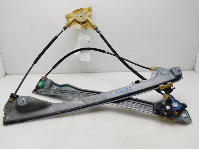 Mechanizm podnoszenia szyby drzwi przednich lewych 807010002R RENAULT