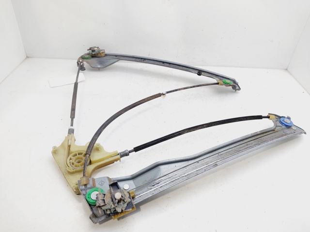Mechanizm podnoszenia szyby drzwi przednich lewych 807010002R RENAULT