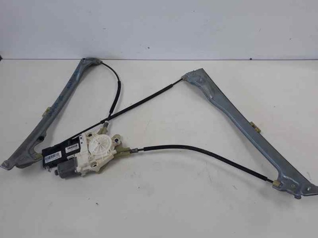 Mechanizm podnoszenia szyby drzwi przednich lewych 807010002R RENAULT