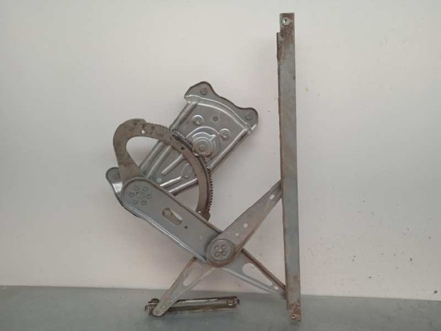 Mechanizm podnoszenia szyby drzwi przednich prawych 807200001R RENAULT
