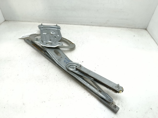 Mechanizm podnoszenia szyby drzwi przednich prawych 807200007R RENAULT