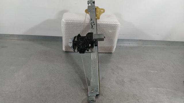 Mechanizm podnoszenia szyby drzwi przednich prawych 807200713R RENAULT