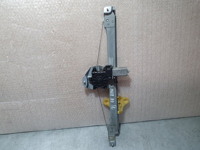 Mechanizm podnoszenia szyby drzwi przednich prawych 807200713R RENAULT