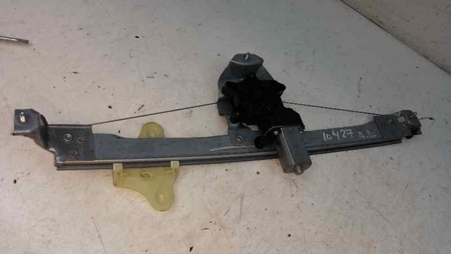 Mechanizm podnoszenia szyby drzwi przednich prawych 807200713R RENAULT
