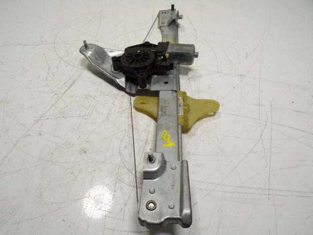 Mechanizm podnoszenia szyby drzwi przednich prawych 807201952R RENAULT