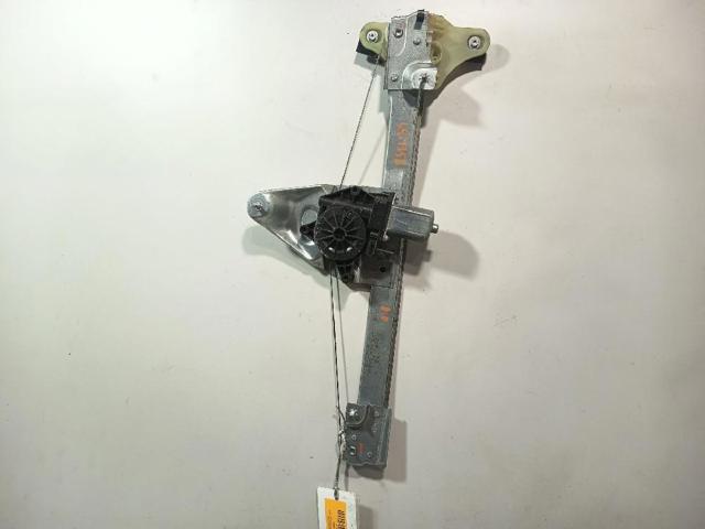 Mechanizm podnoszenia szyby drzwi przednich prawych 807201952R RENAULT