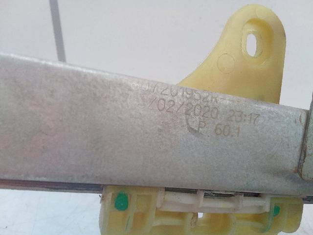 Mechanizm podnoszenia szyby drzwi przednich prawych 807201952R RENAULT