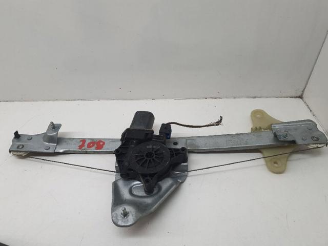 Mechanizm podnoszenia szyby drzwi przednich prawych 807201952R RENAULT