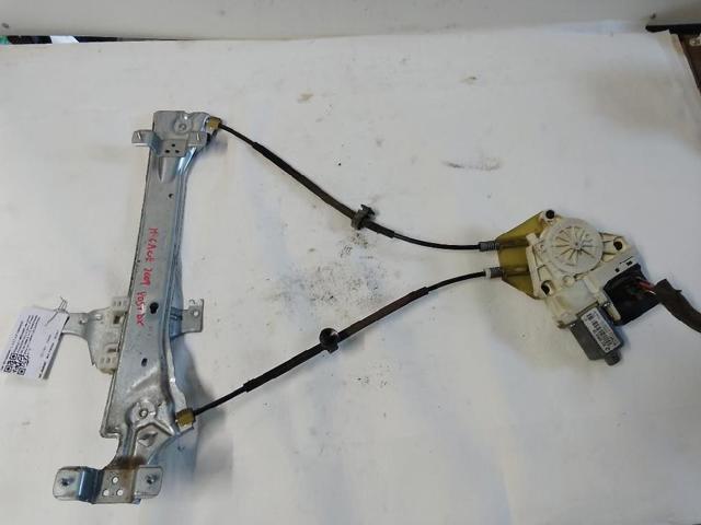 Mechanizm podnoszenia szyby drzwi przednich prawych 807206454R RENAULT