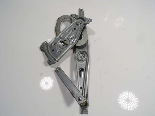 Mechanizm podnoszenia szyby drzwi przednich prawych 807206454R RENAULT