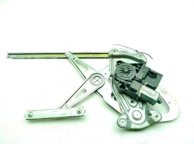 Mechanizm podnoszenia szyby drzwi przednich prawych 807206454R RENAULT