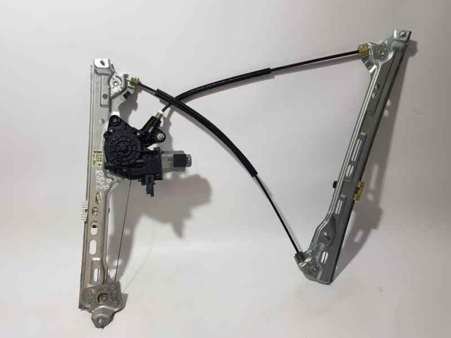 Mechanizm podnoszenia szyby drzwi przednich prawych 807206746R RENAULT