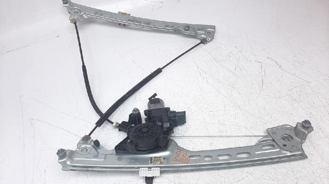 Mechanizm podnoszenia szyby drzwi przednich prawych 807206746R RENAULT