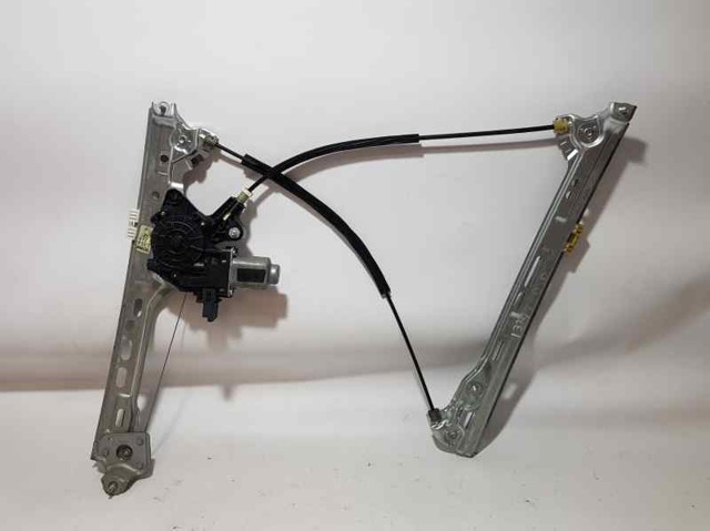 Mechanizm podnoszenia szyby drzwi przednich prawych 807206746R RENAULT