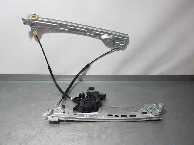 Mechanizm podnoszenia szyby drzwi przednich prawych 807206746R RENAULT