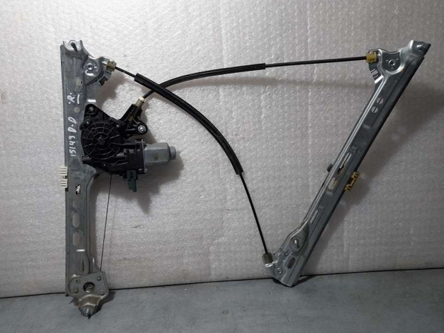 Mechanizm podnoszenia szyby drzwi przednich prawych 807206746R RENAULT