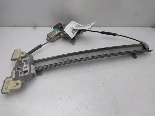 Mechanizm podnoszenia szyby drzwi przednich prawych 807208H30A NISSAN
