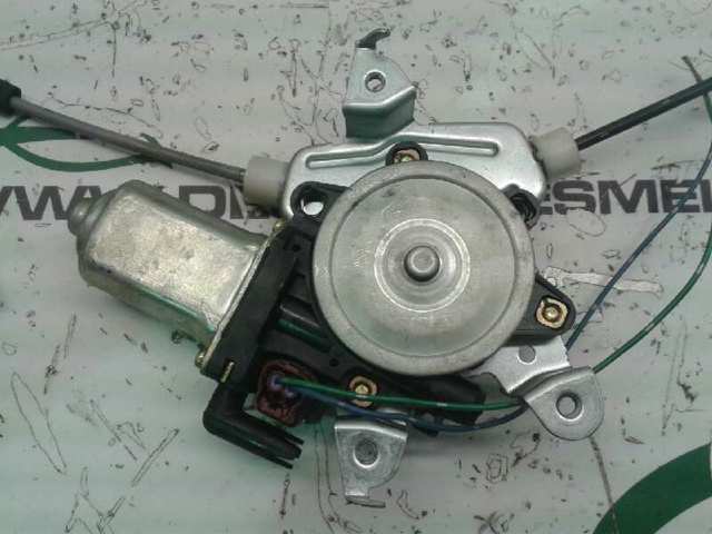 Mechanizm podnoszenia szyby drzwi przednich prawych 807208H30A NISSAN