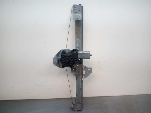 Mechanizm podnoszenia szyby drzwi przednich prawych 807209071R RENAULT