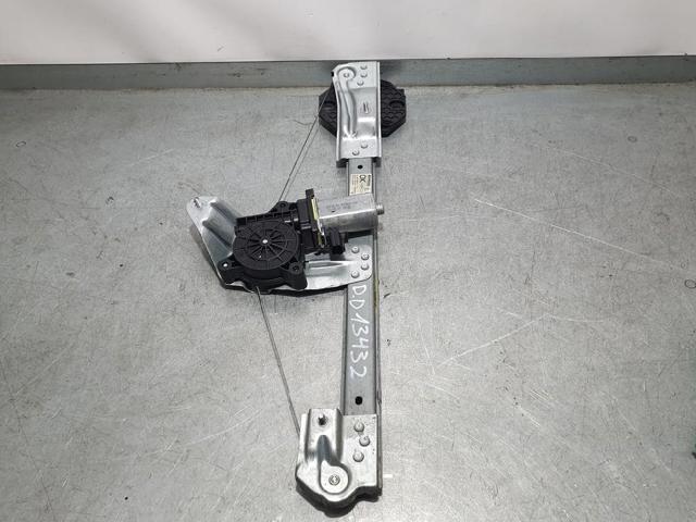 Mechanizm podnoszenia szyby drzwi przednich prawych 807209299R RENAULT