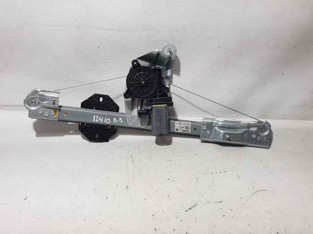 Mechanizm podnoszenia szyby drzwi przednich prawych 807209299R RENAULT