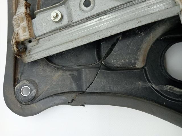 Mechanizm podnoszenia szyby drzwi przednich prawych 80720JG000 NISSAN