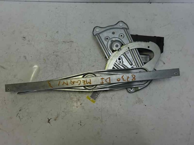 Mechanizm podnoszenia szyby drzwi przednich lewych 807210002R RENAULT