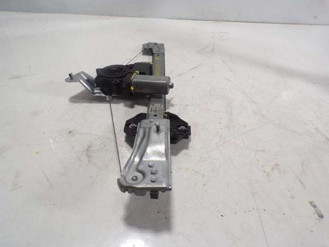 Mechanizm podnoszenia szyby drzwi przednich lewych 807211440R RENAULT