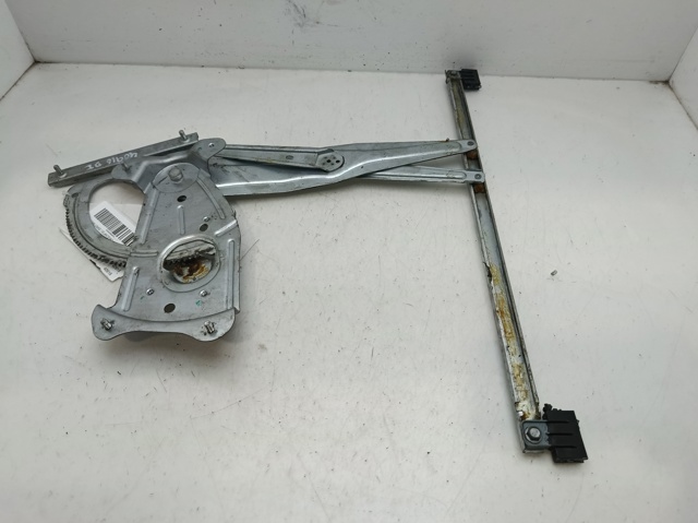 Mechanizm podnoszenia szyby drzwi przednich lewych 807212569R RENAULT