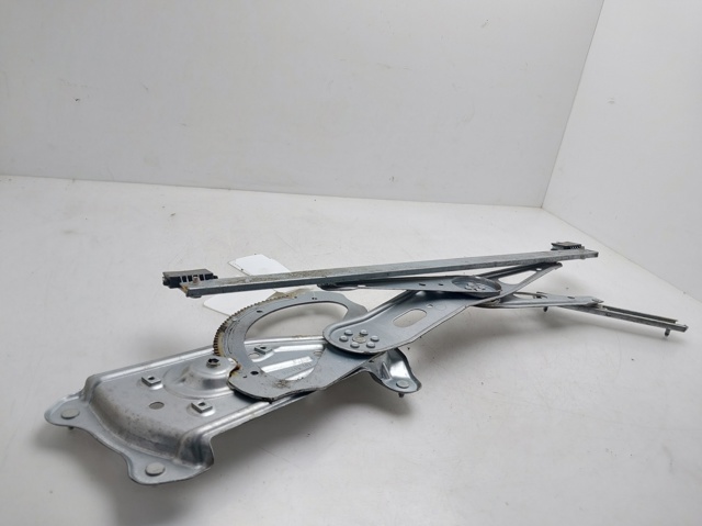 Mechanizm podnoszenia szyby drzwi przednich lewych 807212569R RENAULT