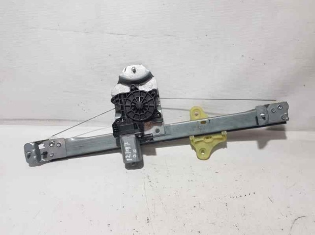 Mechanizm podnoszenia szyby drzwi przednich lewych 807213867R RENAULT