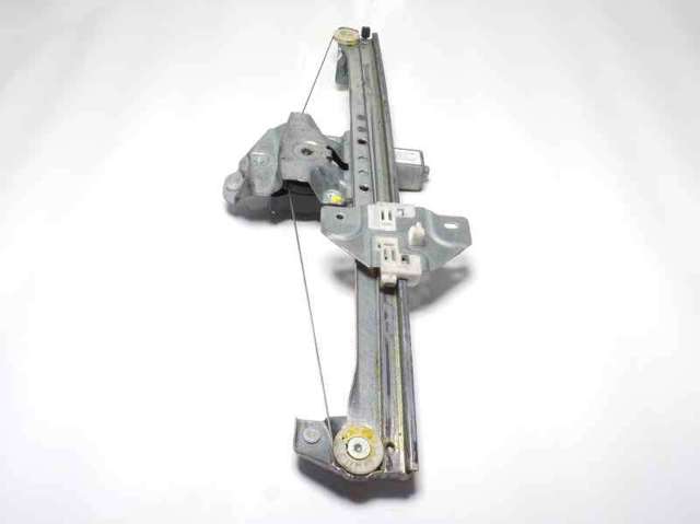 Mechanizm podnoszenia szyby drzwi przednich lewych 807213915R RENAULT