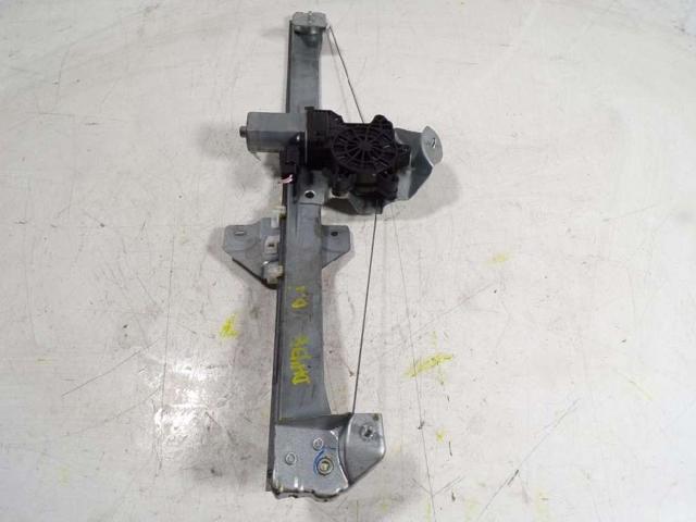 Mechanizm podnoszenia szyby drzwi przednich lewych 807213915R RENAULT