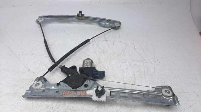Mechanizm podnoszenia szyby drzwi przednich lewych 807215959R RENAULT