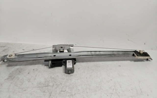 Mechanizm podnoszenia szyby drzwi przednich lewych 807216280R RENAULT