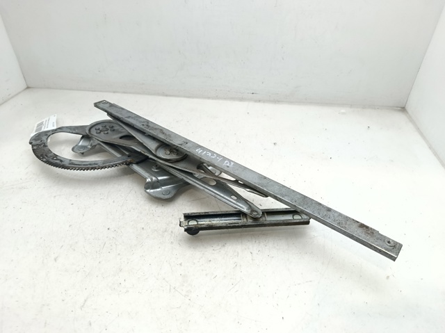 Mechanizm podnoszenia szyby drzwi przednich lewych 807216718R RENAULT