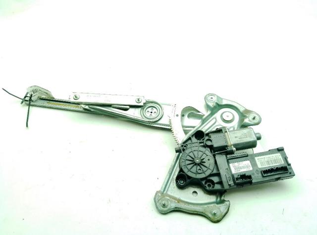 Mechanizm podnoszenia szyby drzwi przednich lewych 807218465R RENAULT